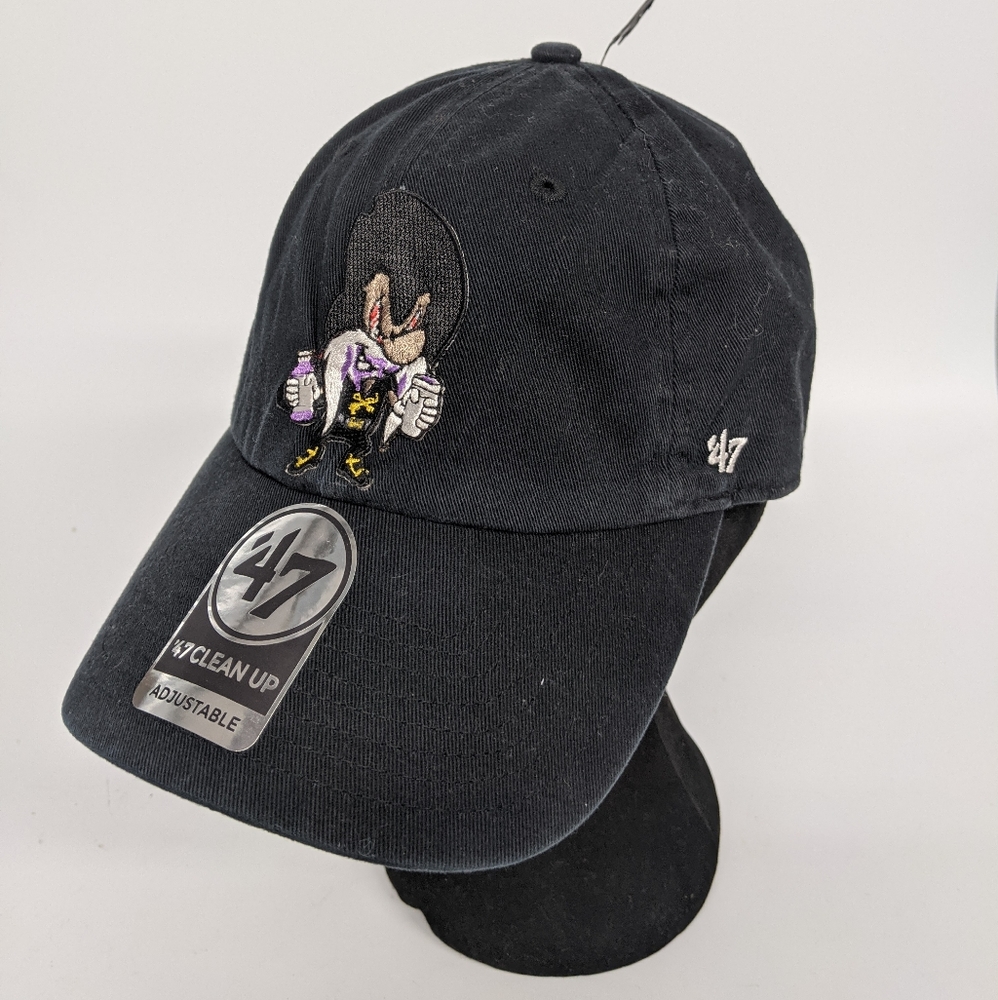 Angry Yosemite Sam purple and gold